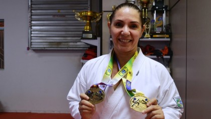 Professora em Ariquemes, Adriana se encontrou no karatê (Foto: Franciele do Vale)